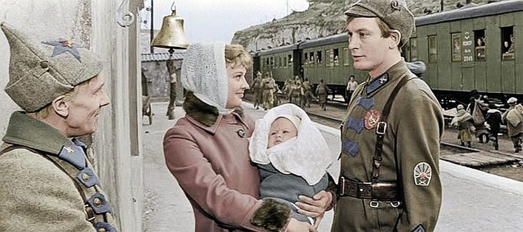 Кадр из советского фильма с Василием Лановым, Георгием Юматовым и Алиной Покровской