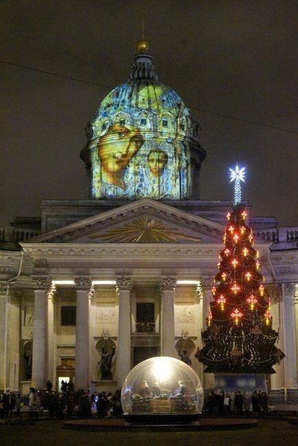      Собор во время новогоднего богослужения