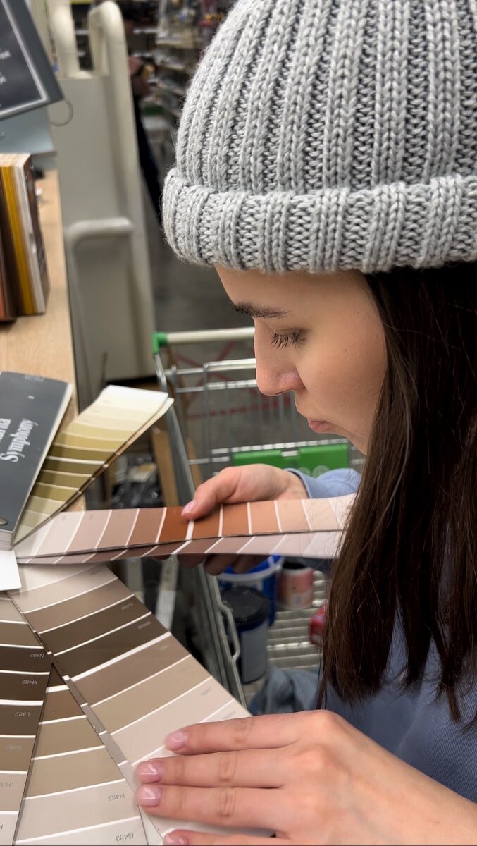 Серый цвет есть почти на каждом листочке