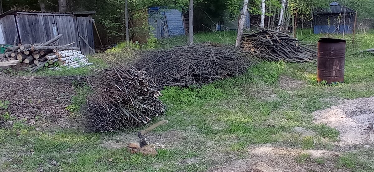 А кучи всё меньше и меньше и это очень радует. 