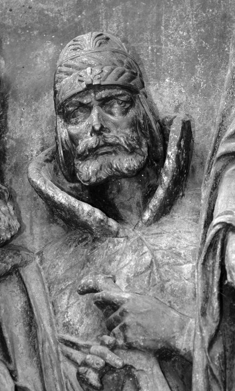 Д. В. Щеня на Памятнике «1000-летие России» в Великом Новгороде.