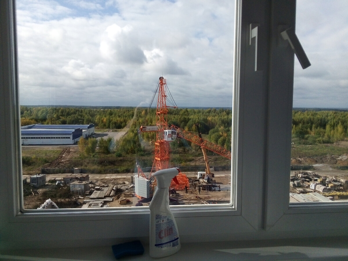 Мытьё окон ,как бонус - красивый вид 