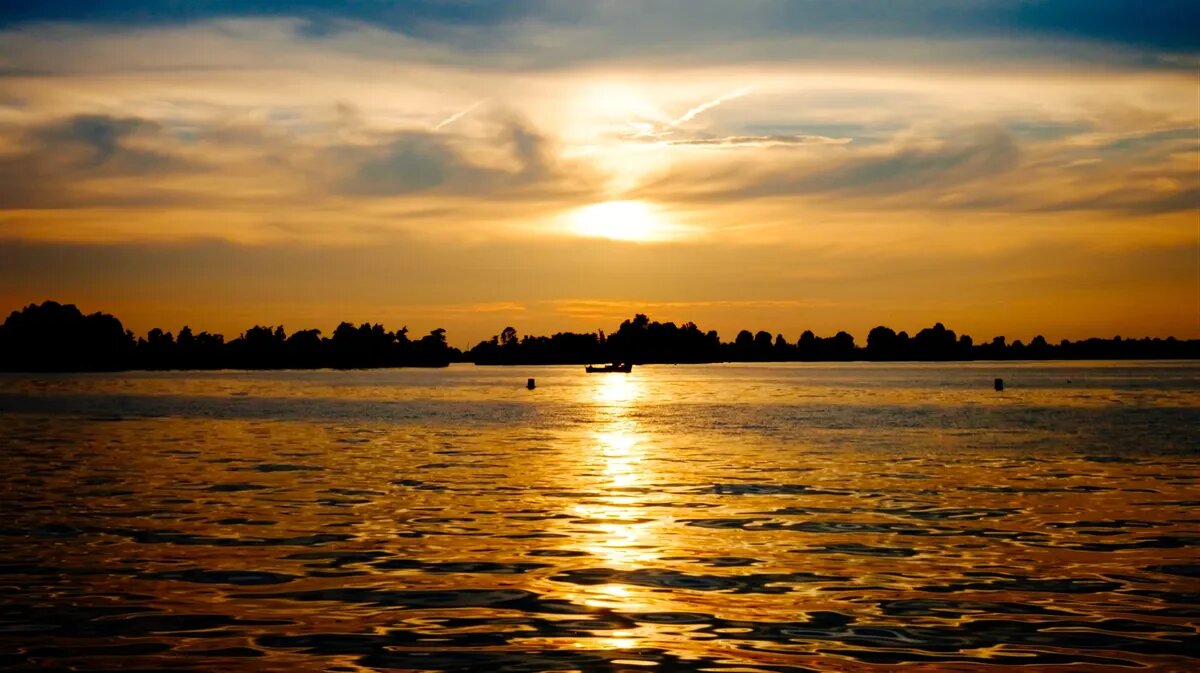 Магнитные бури в мае. Фото: www.piqsels.com