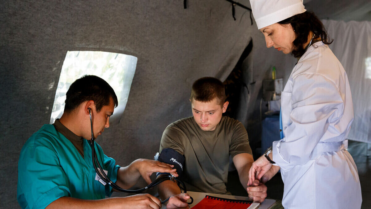     О мерах поддержки участников спецоперации сообщил губернатор Ставрополья Владимир Владимиров.