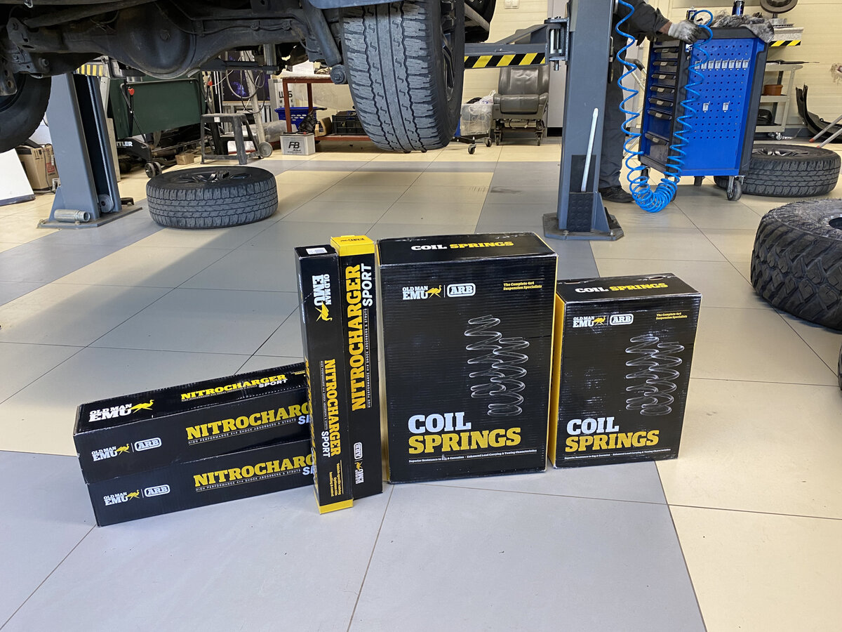 подвеска OME Nitrocharger Sport для Toyota Fortuner