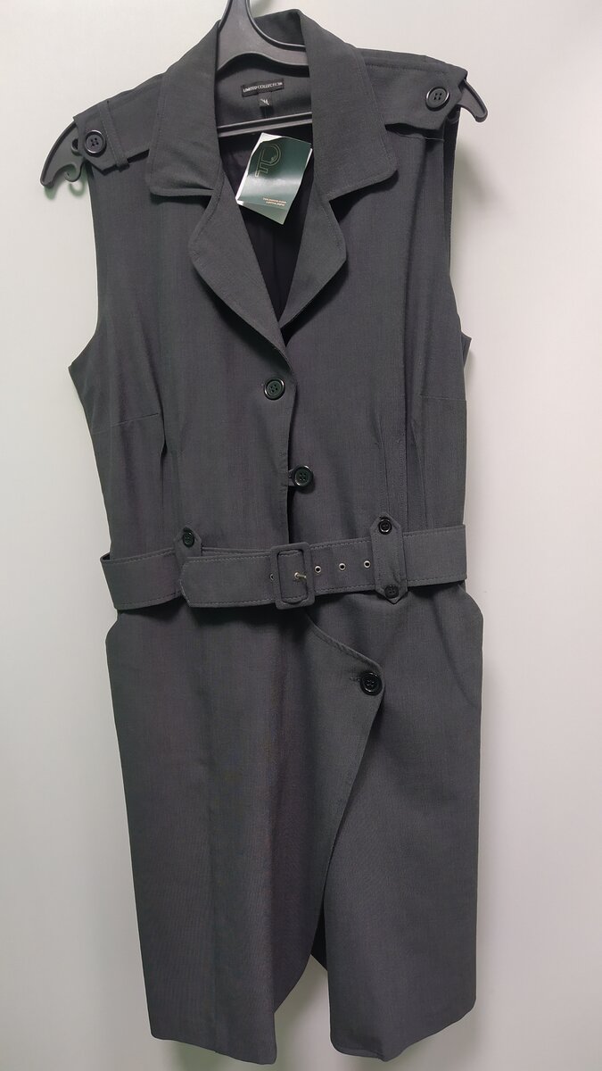 Платье Marks & Spencer.