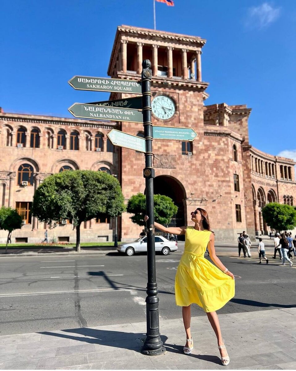 Самый центр города - солнечный Ереван встречает как надо