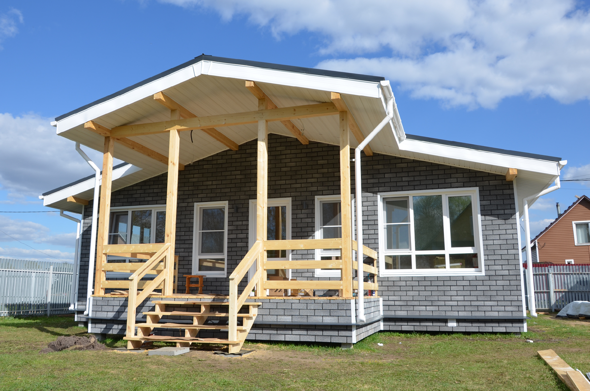 Дом для Натальи и Юрия был построен Мастером по проекту Форестер мини