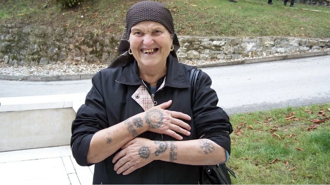 Pin on türk kozmokoli