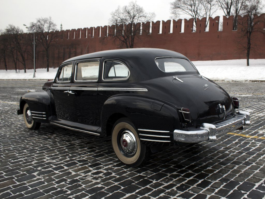 Последний серийный автомобиль высшего класса для обычного населения СССР,  ЗИС 110 | Техника времен СССР | Дзен