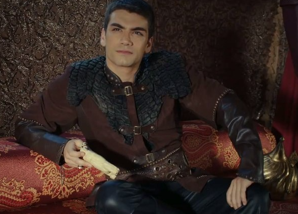 кадр из сериала "Великолепный век" 
