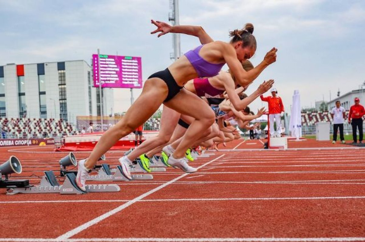    В Екатеринбурге проходят межрегиональные соревнования по легкой атлетике
