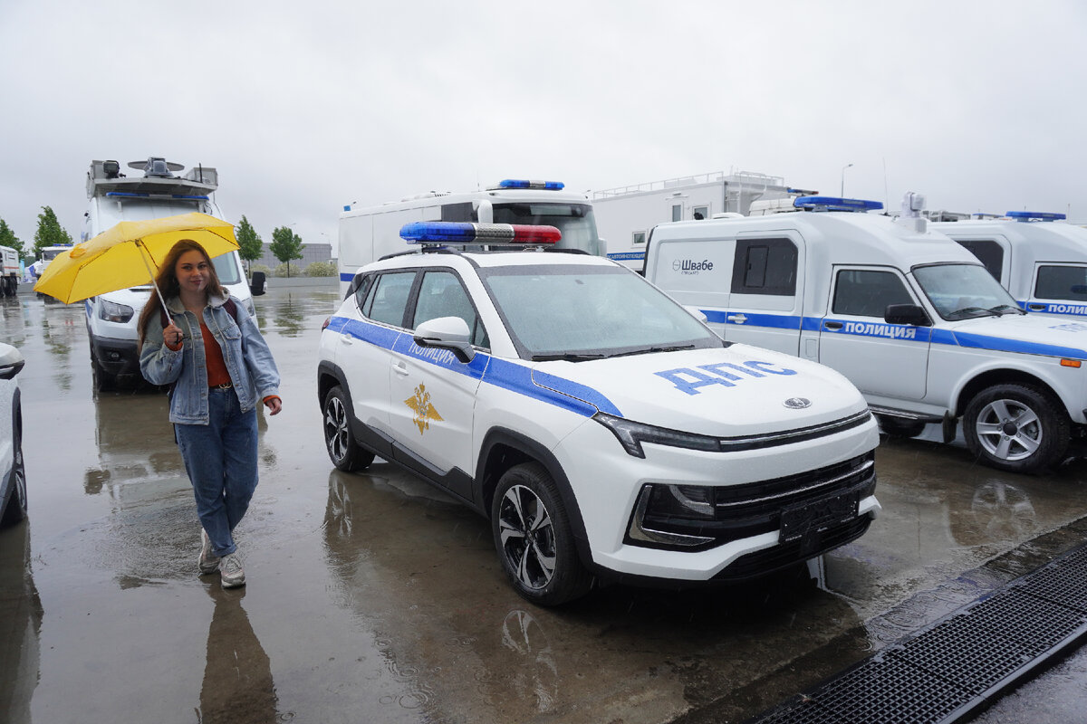 Электромобили в полиции Китая