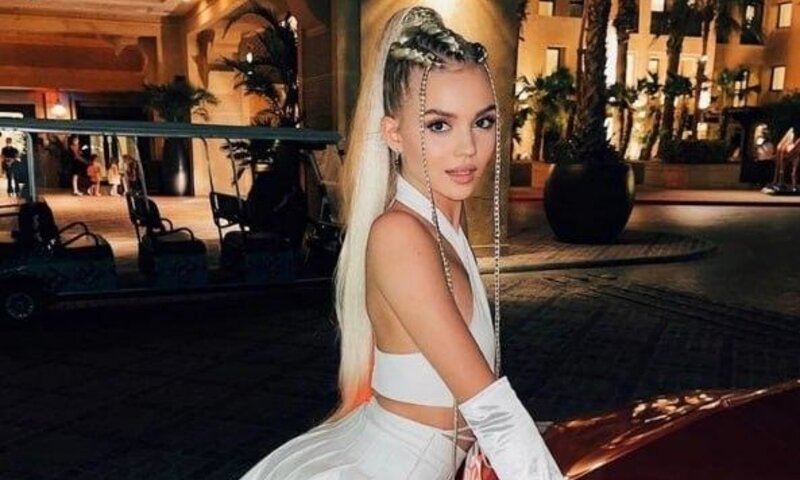  📷
