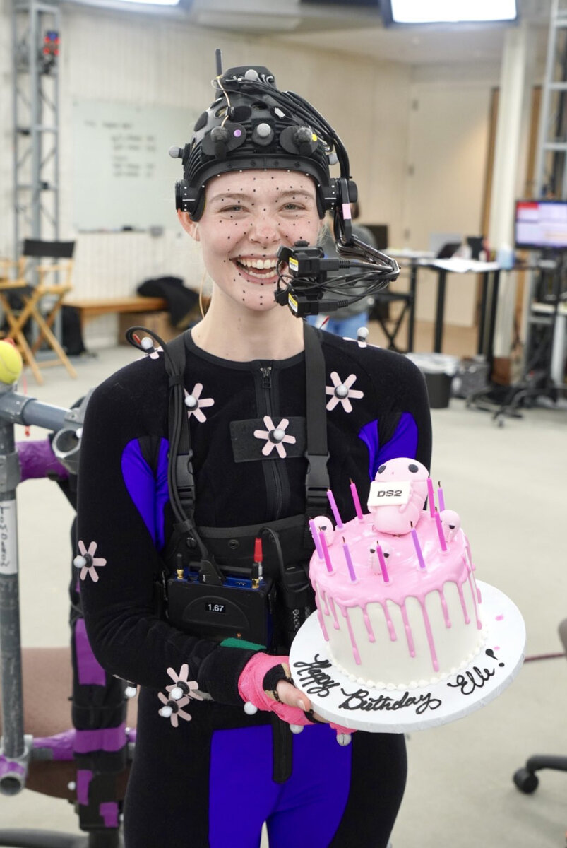    Эль Фаннинг и Норман Ридус — на новых фото с производственной площадки Death Stranding 2