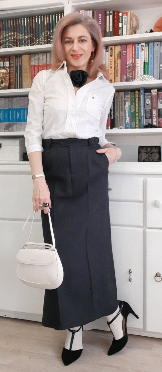 Юбка, переделанная из брюк.