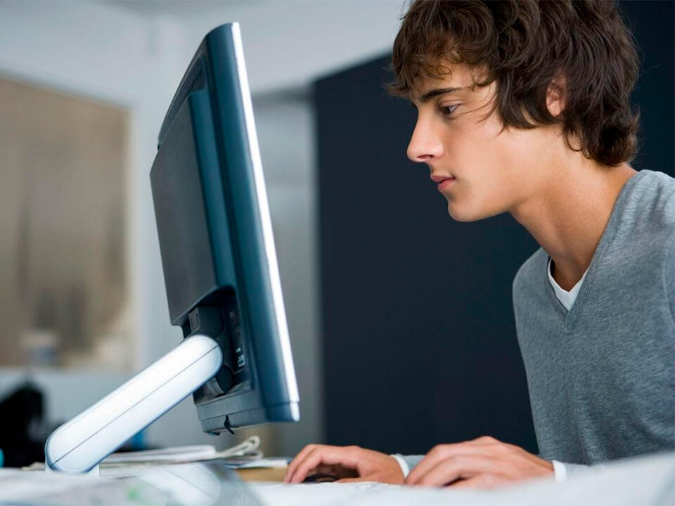 Фото отсюда https://dela.ru/medianew/img/111-4038063.jpg