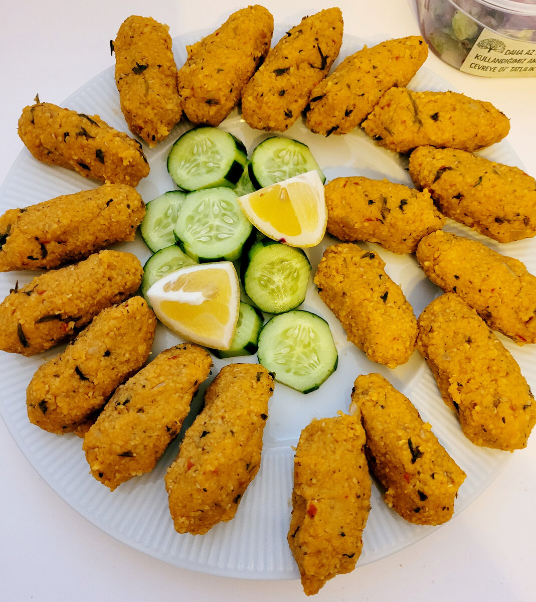 Один из вариантов угощения. Фото автора канала "Активный человек"