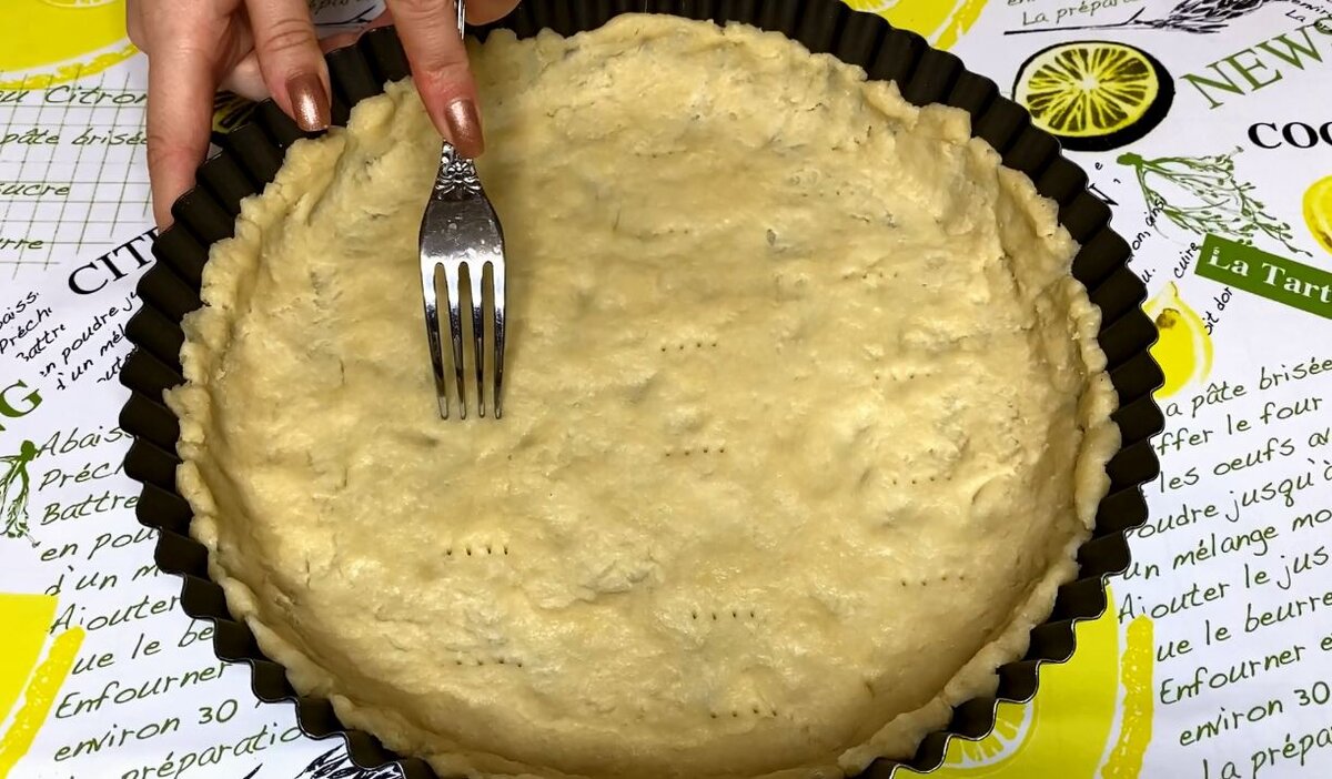 Сладкий пирог на скорую руку: без яиц и молочных продуктов