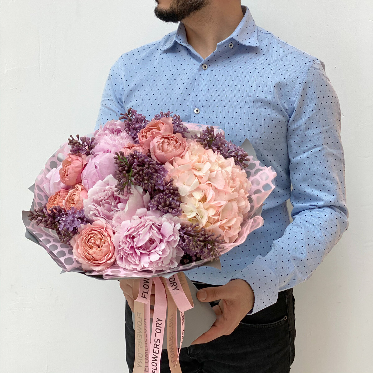 Сирень в букетах от Flower Story