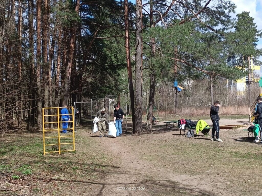 В Твери более тысячи человек вышли на большой Всероссийский субботник