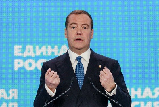    Дмитрий Медведев