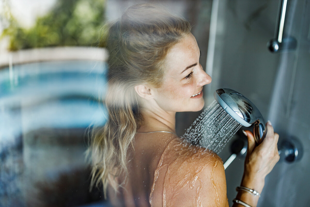     Как отмыть кожу подмышек от следов дезодоранта: идеальный рецепт перед летом