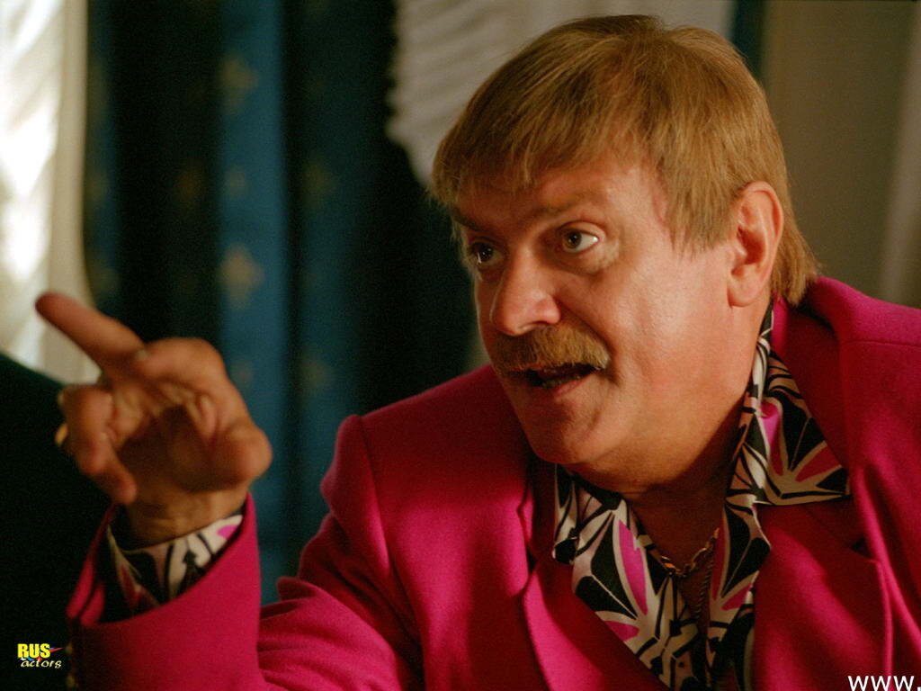 Никита Михалков 21.10.1945 (Солнце в Весах, Луна в Овне)                                                               
Советский и российский кинорежиссёр, сценарист, продюсер, киноактёр