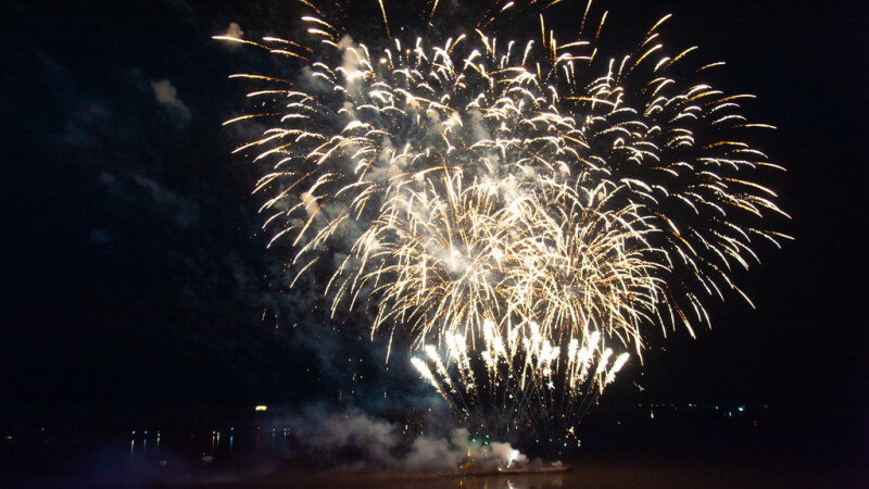     Праздничный салют в честь 1 мая прогремел в Барнауле Дмитрий Лямзин