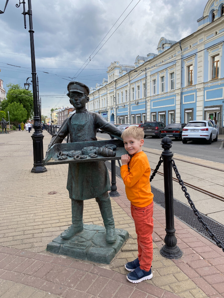 Фото автора. Петя прошлым летом на Рождественской 