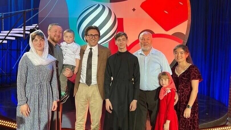     Победитель «Голоса Удмуртии» Артемий Прозоров стал участником программы Андрея Малахова. Передача выйдет в эфир 7 мая на телеканале «Россия 1».