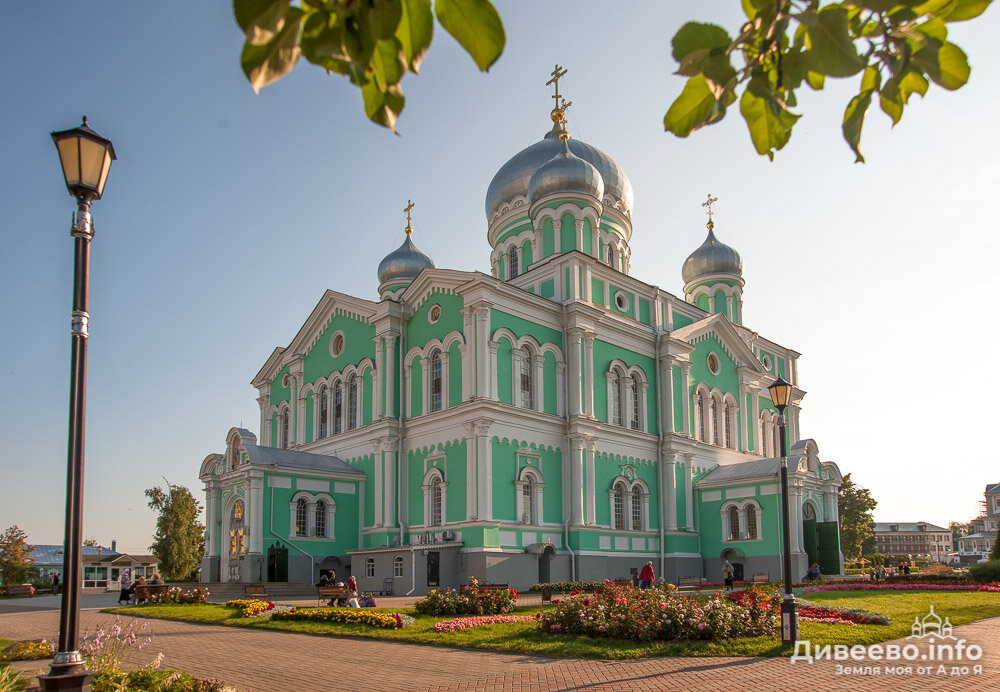 Храм Александры Дивеевской России