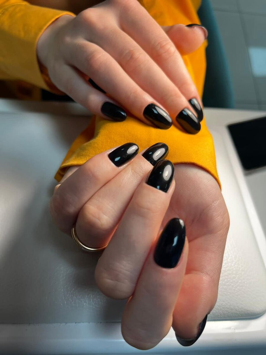 Маникюр в салоне Твой Выбор