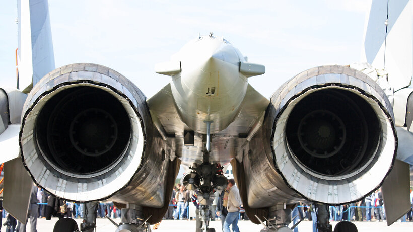    Двигатели АЛ-41Ф-1С с УВТ для истребителей Су-35 ©Doomych. Собственная работа, Общественное достояние Wikipedia.org