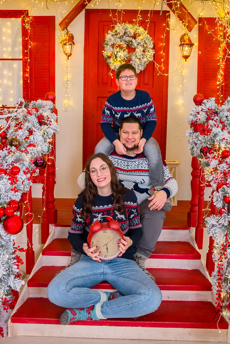 Илья с мамой Екатериной и папой Дмитрием.