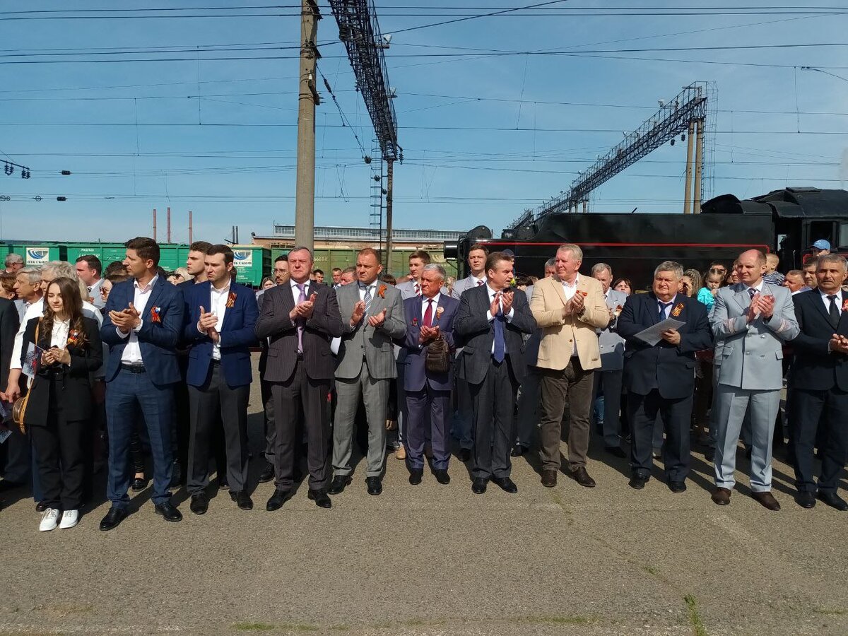    В Оренбург прибыл «Поезд Победы» Марина Шарт