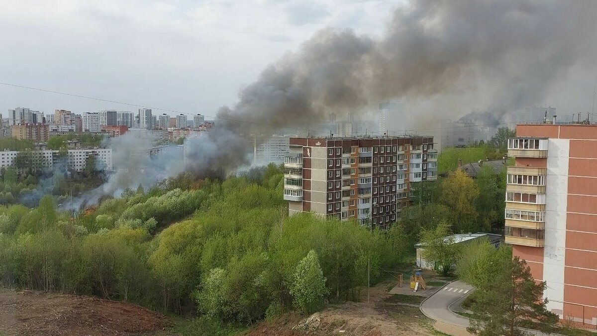     В МЧС говорят, что при пожаре никто не пострадал.