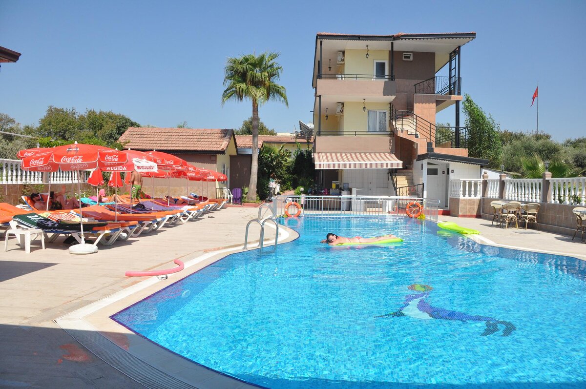 Территория отеля. Источник фото: https://pegast.ru/agency/hotels/sayanora-hotel-1072#/agents