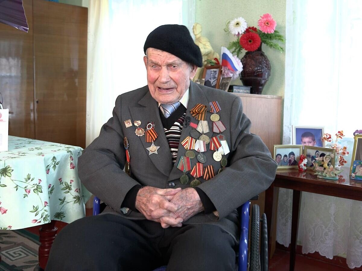    104-летний ветеран ВОВ Павел Данилов о своем пути военнослужащего© РИА Новости