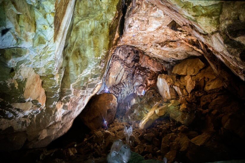 Комсомольская пещера