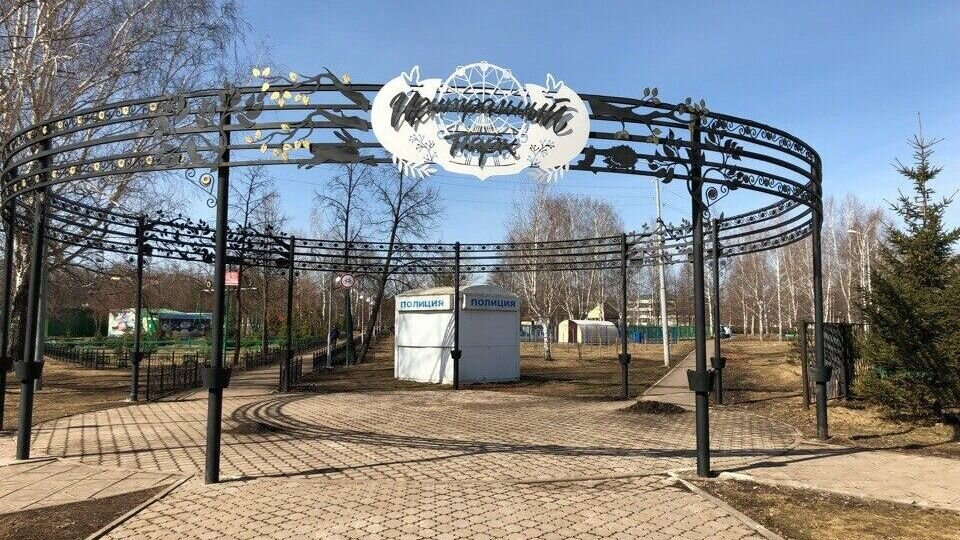     Свою версию событий, произошедших в парке 5 мая, Дмитрий Ващук рассказал Mkset 11 мая.