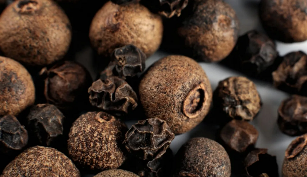 Akigalawood в парфюмерии. Кашмирское дерево. Акигалавуд. Кашемировое дерево. Акигалавуд в парфюмерии.