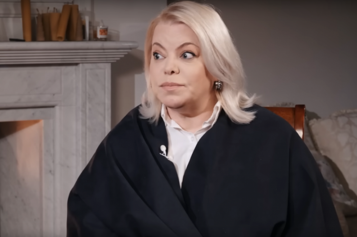    Яна Поплавская обвинила Смольянинова в продажности Западу