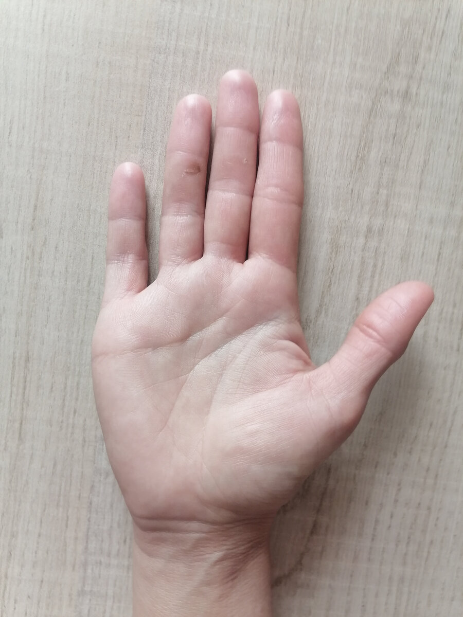 Подскажите, где написано, что я коров буду доить? :)  Мозоли от секатора :(