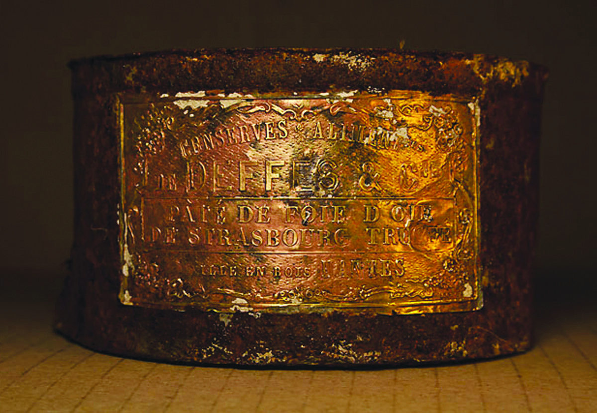 В этой жестянке находился паштет с трюфелями. Фото: Людмила Замятина 