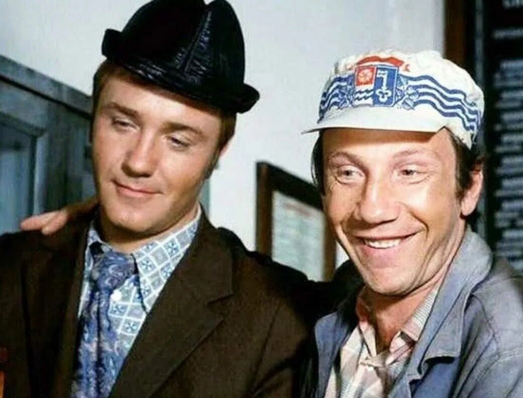 Скриншот автора. Гениальные актёры в нескольких фильмах снялись вместе.