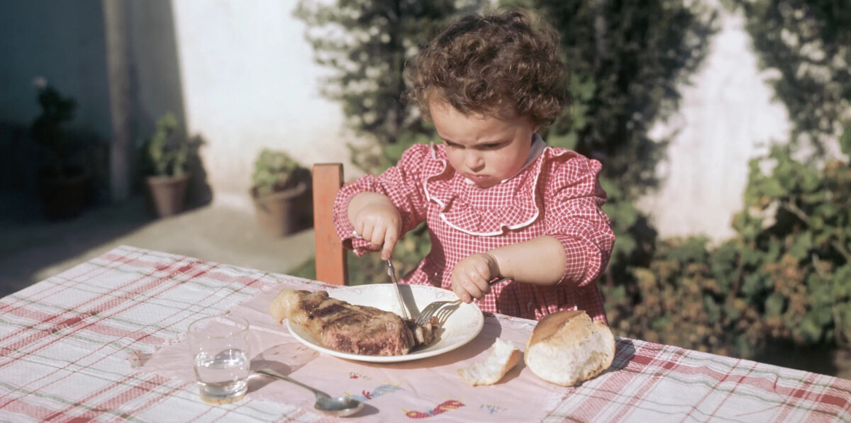 Сейчас в детских садах, насколько мы знаем, так не учат. А когда-то, помнится, учили