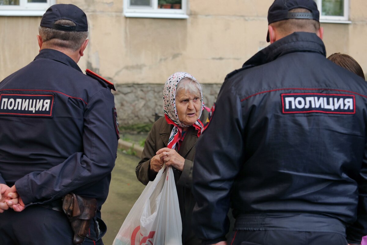 Найти управу на соседей можно через полицию, надзорные ведомства, мэрию и суды.  Фото: Photoagency Interpress / Global Look Press / globallookpress.com