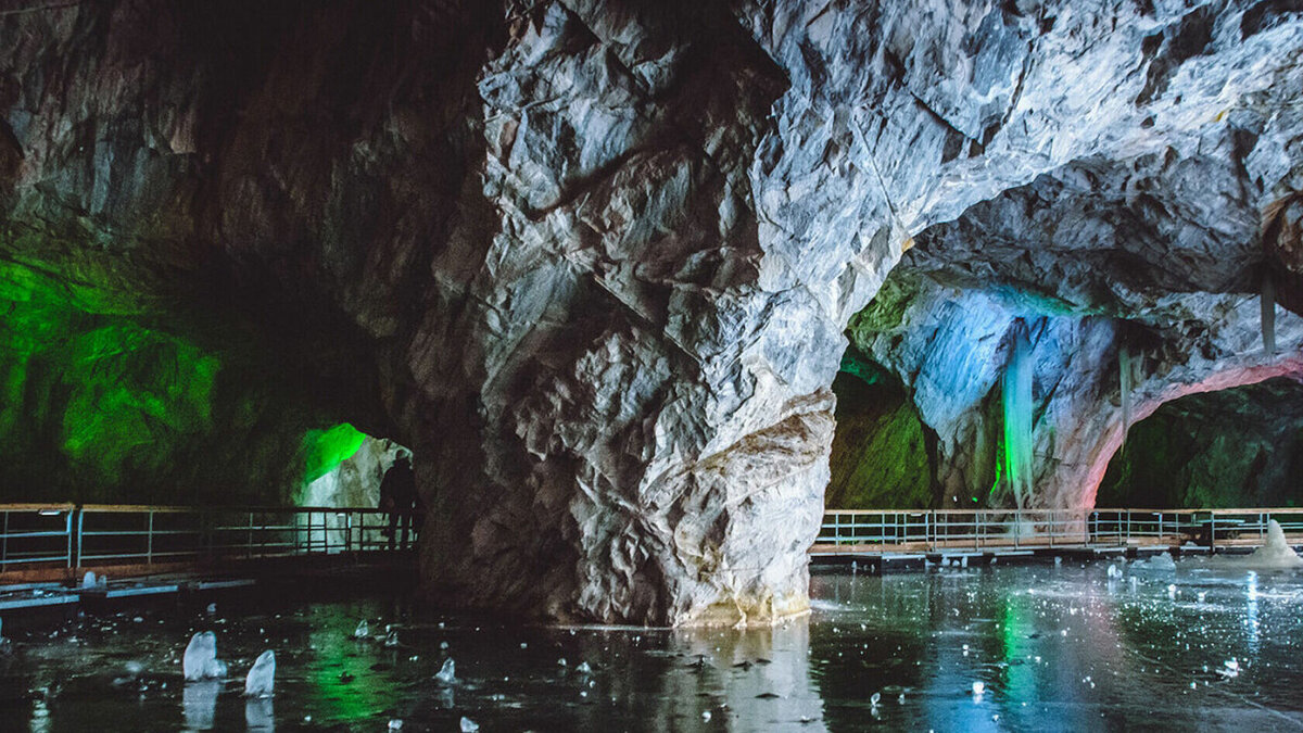     О Шокшинском месторождении в Прионежье участникам «Карелфорума-2023» 23 мая 2023 года напомнил профессор геологического факультета МГУ Павел Плечов.