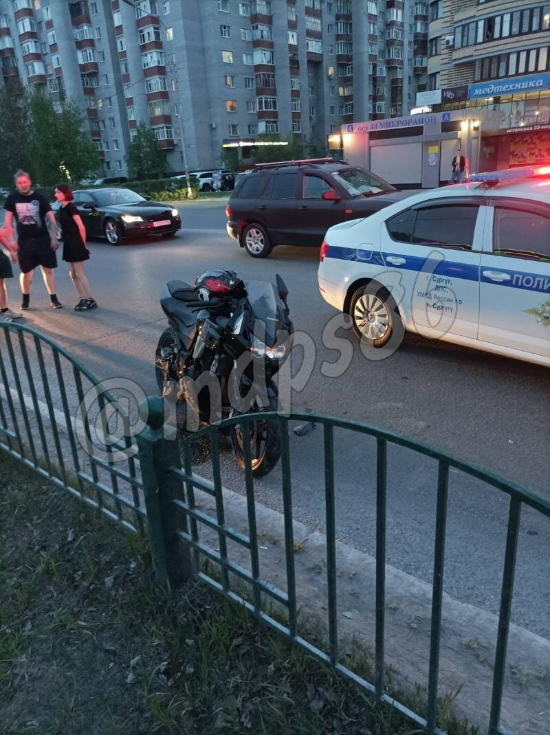    В Сургуте в ДТП пострадала девушка-байкер